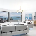 Villa Azure Heaven