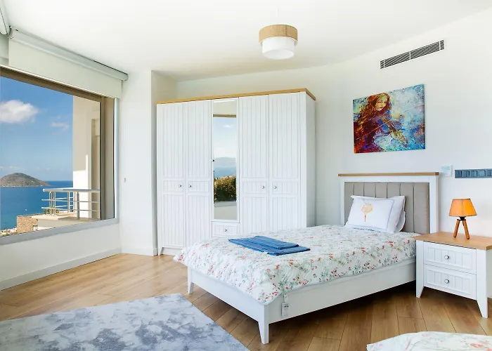 Azure Heaven Vila *
