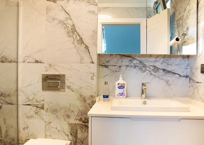 Villa Azure Heaven *