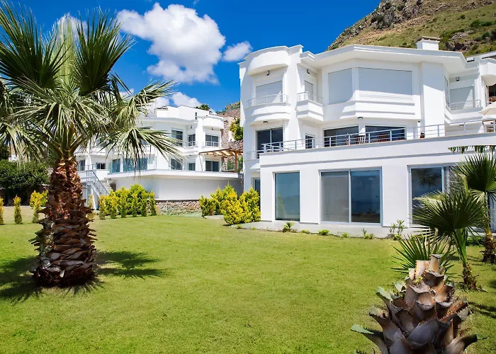 Azure Heaven Vila