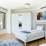 Azure Heaven Villa *
