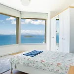 Azure Heaven Villa *